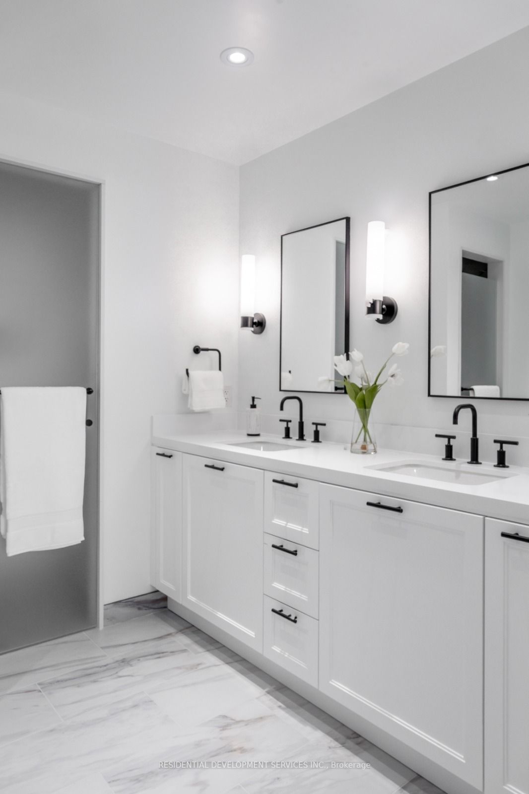 2781 Yonge St, #504