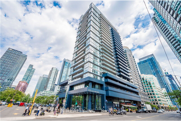 352 Front St W, Toronto