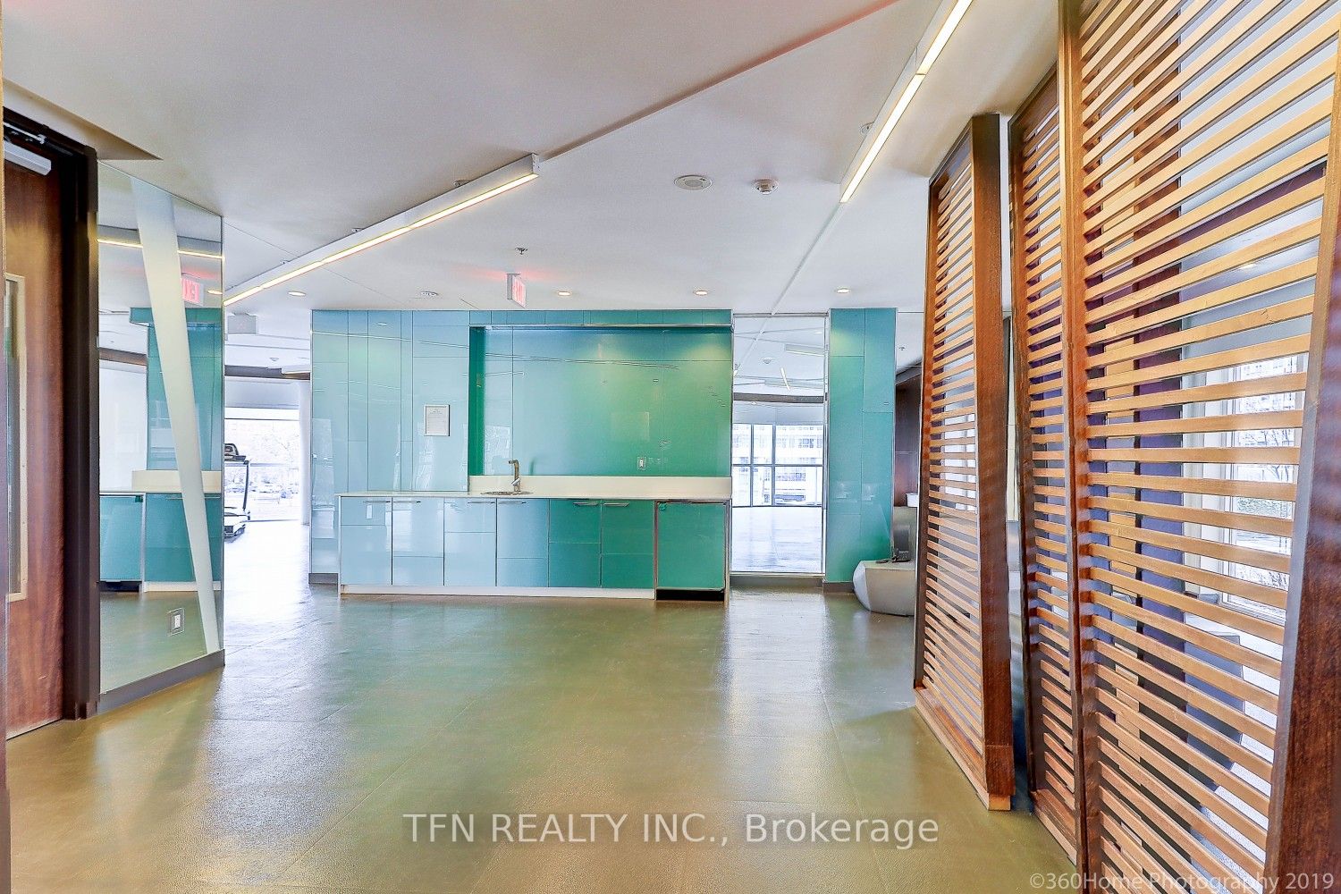 352 Front St W, #1415