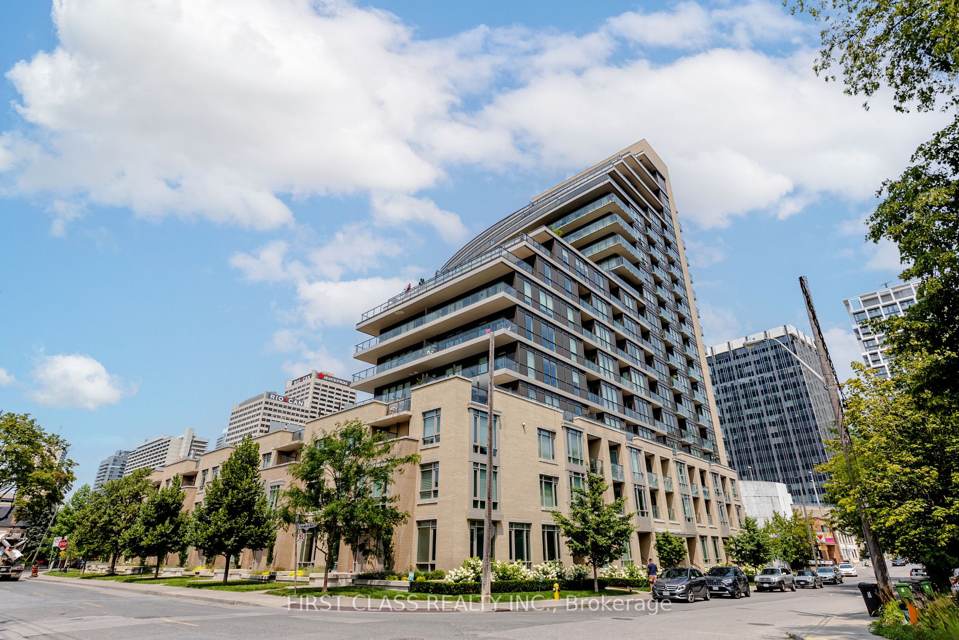 60 Berwick Ave, #1412