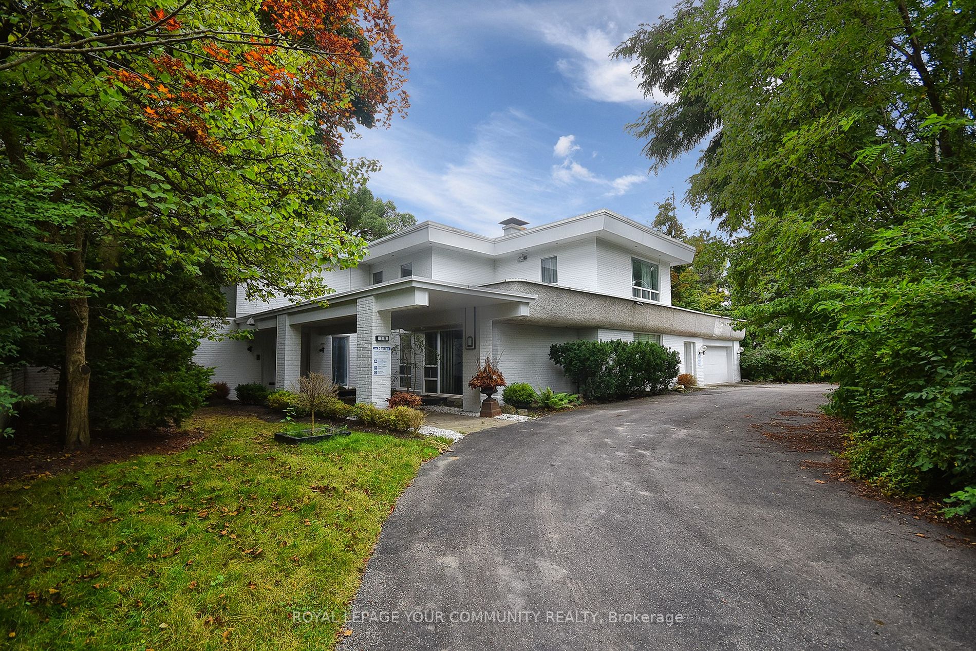 39 Burton Rd