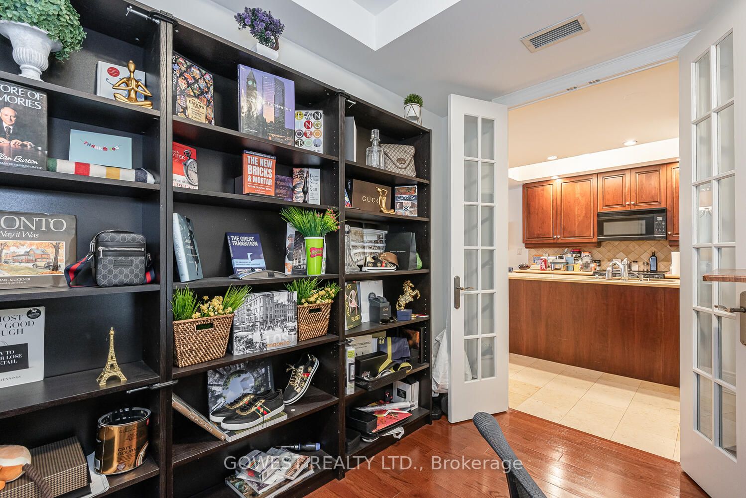 10 Bellair St, #609