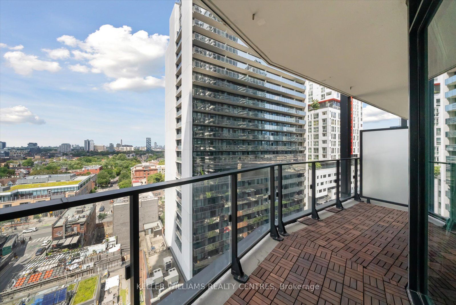 125 Peter St, #1105