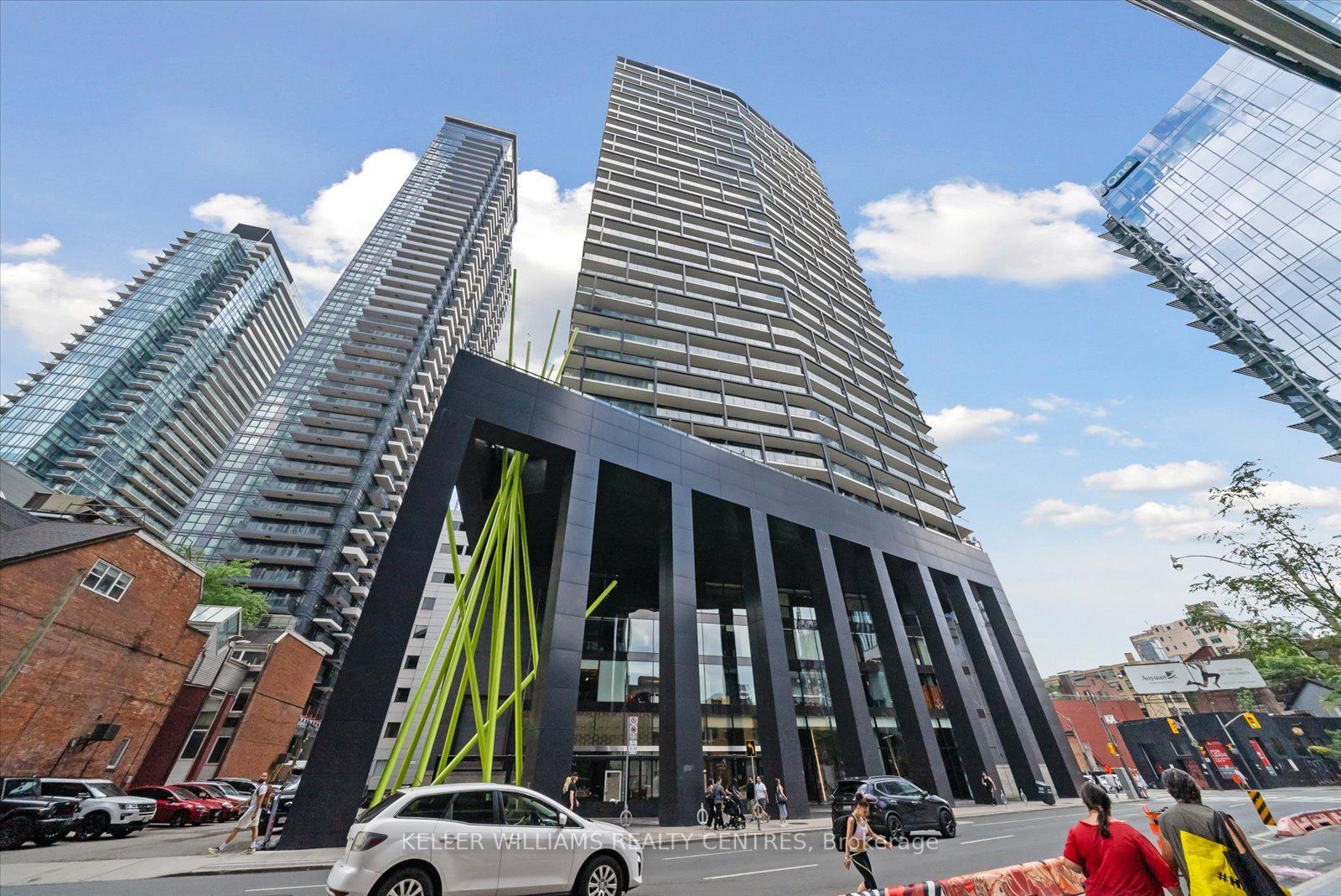 125 Peter St, #1105