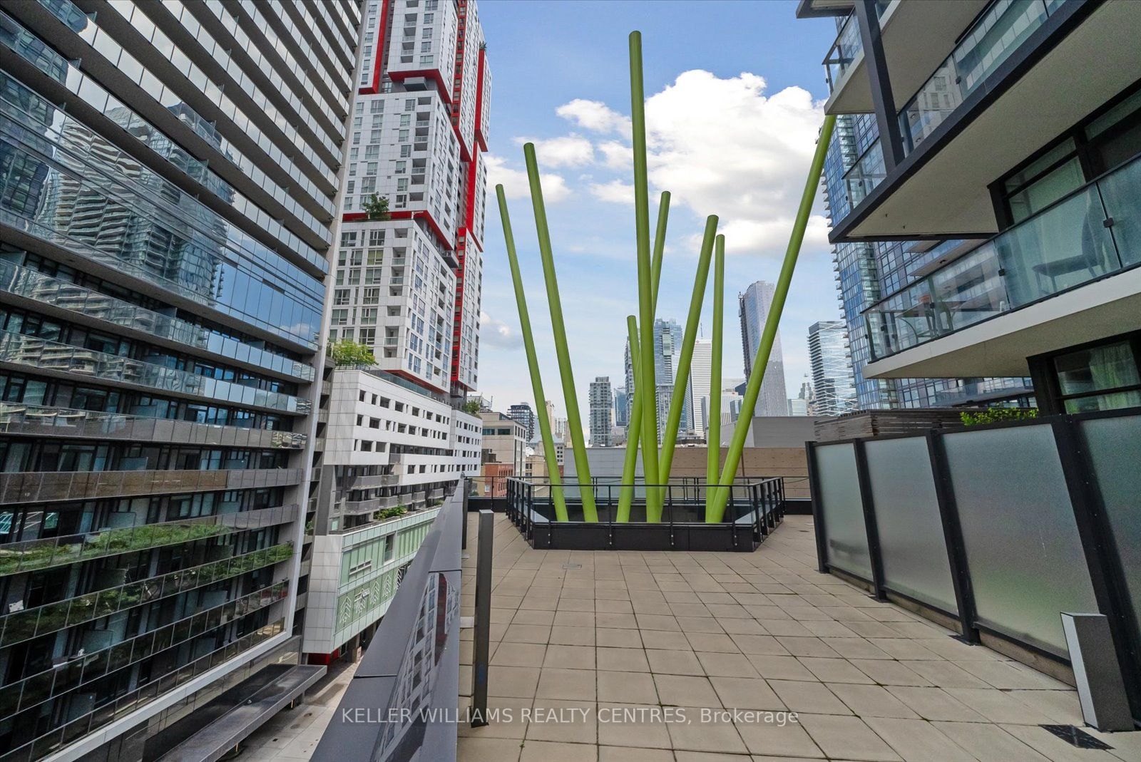 125 Peter St, #1105