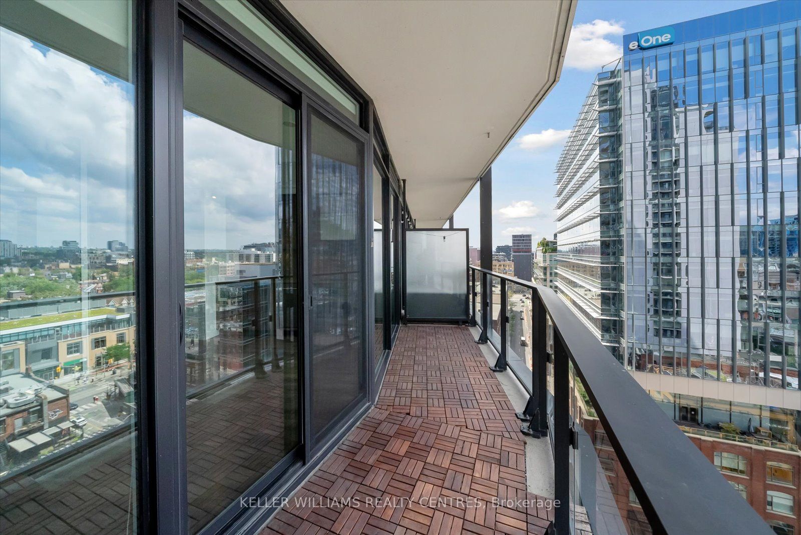 125 Peter St, #1105