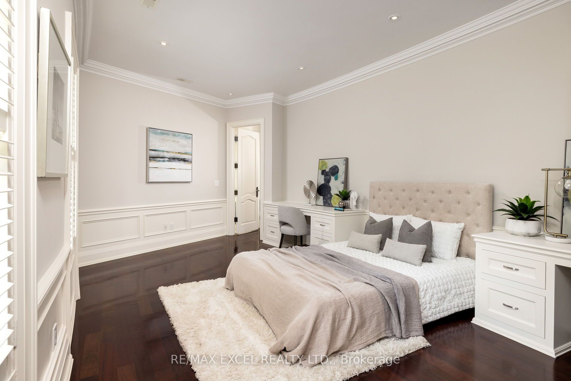 36 Old Yonge St