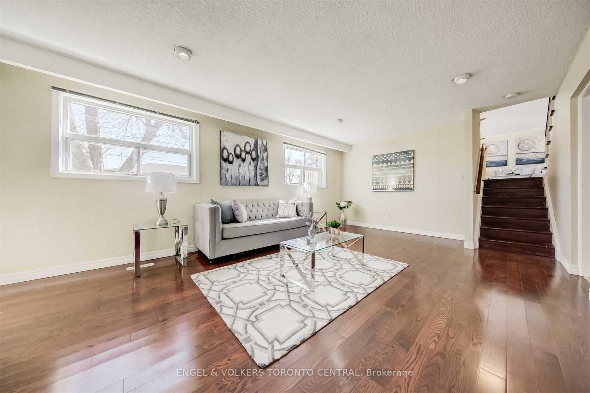 62 Carney Rd