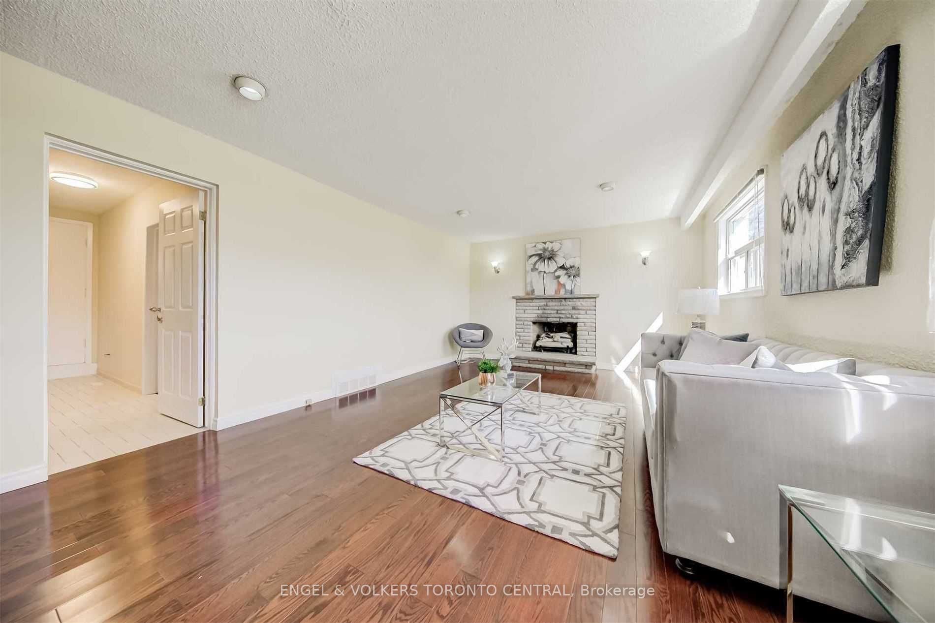 62 Carney Rd