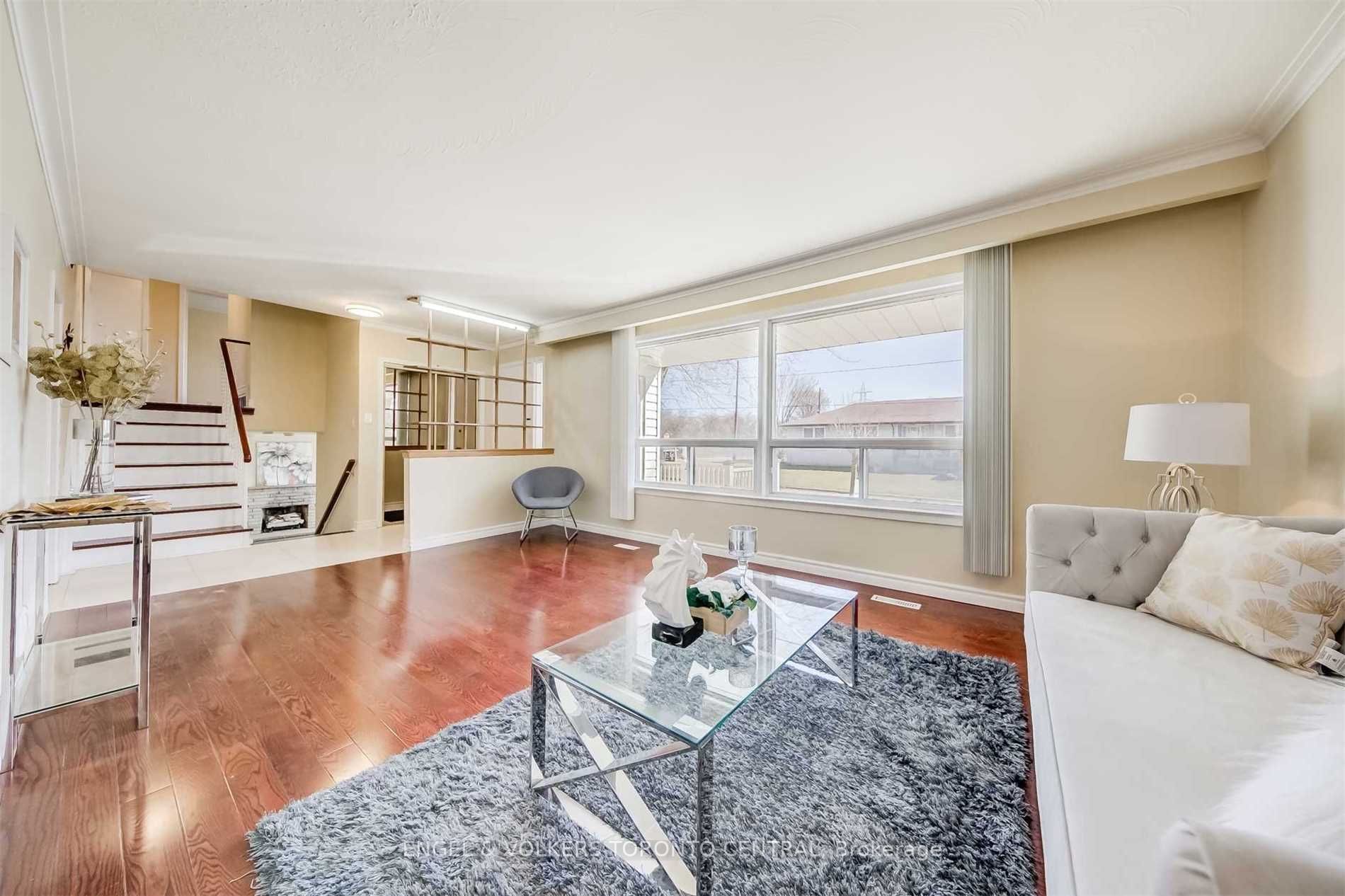 62 Carney Rd