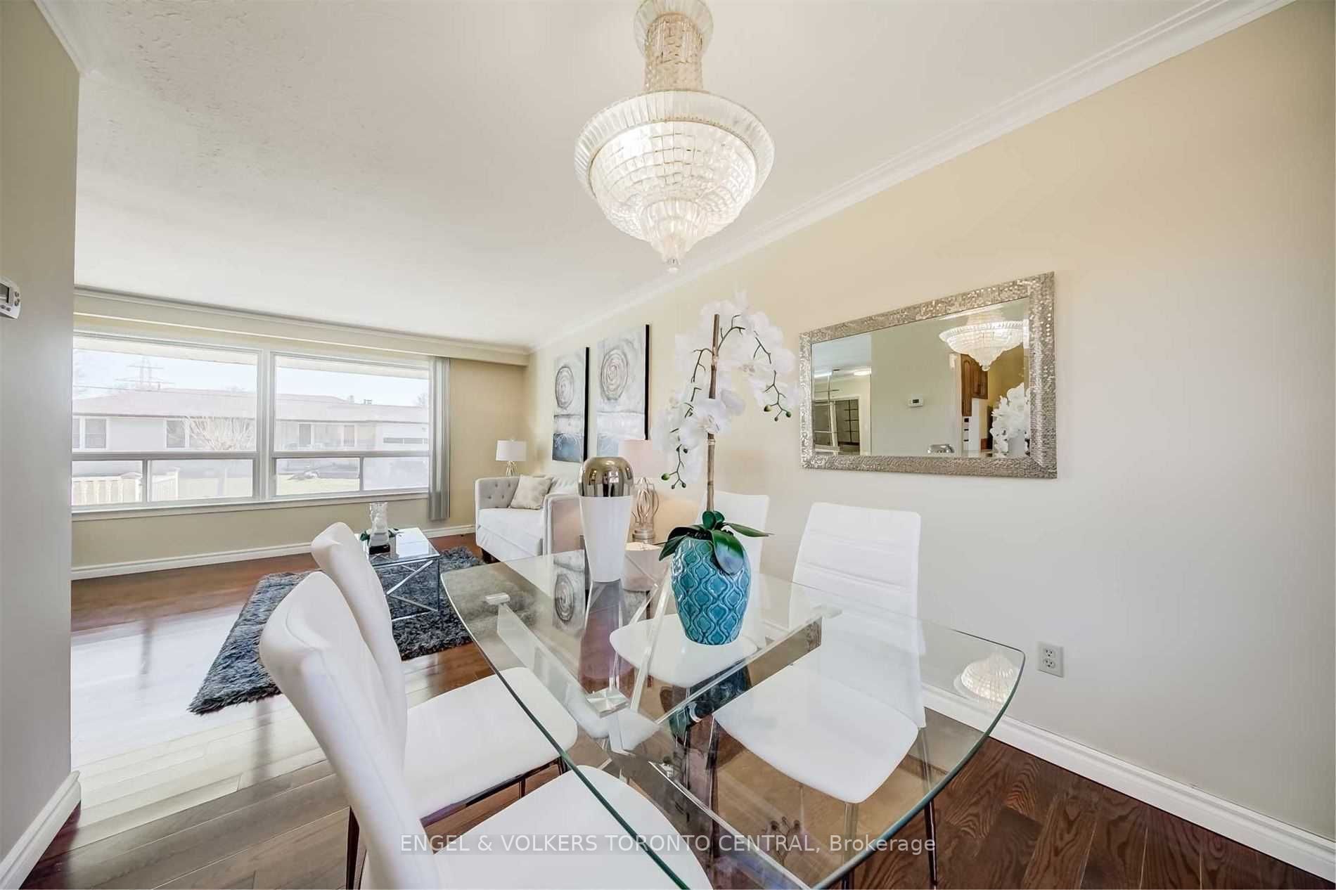 62 Carney Rd