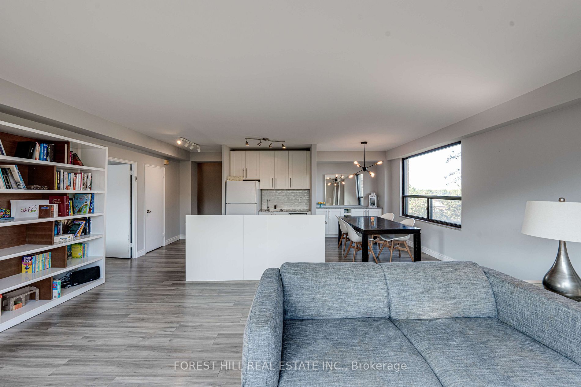 740 Eglinton Ave, #507