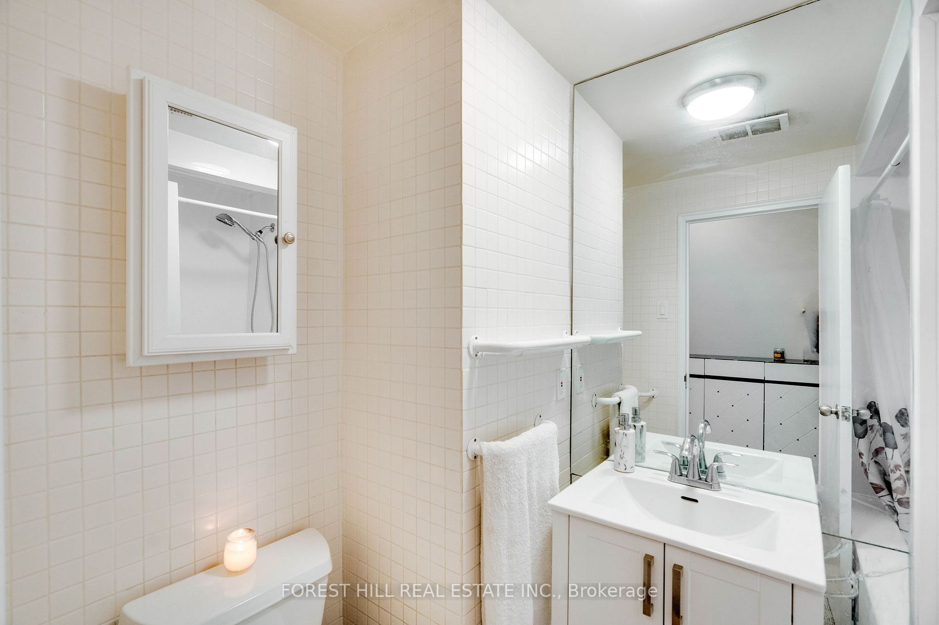 740 Eglinton Ave, #507