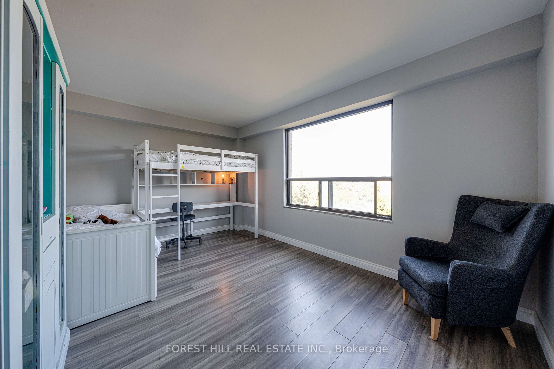 740 Eglinton Ave, #507