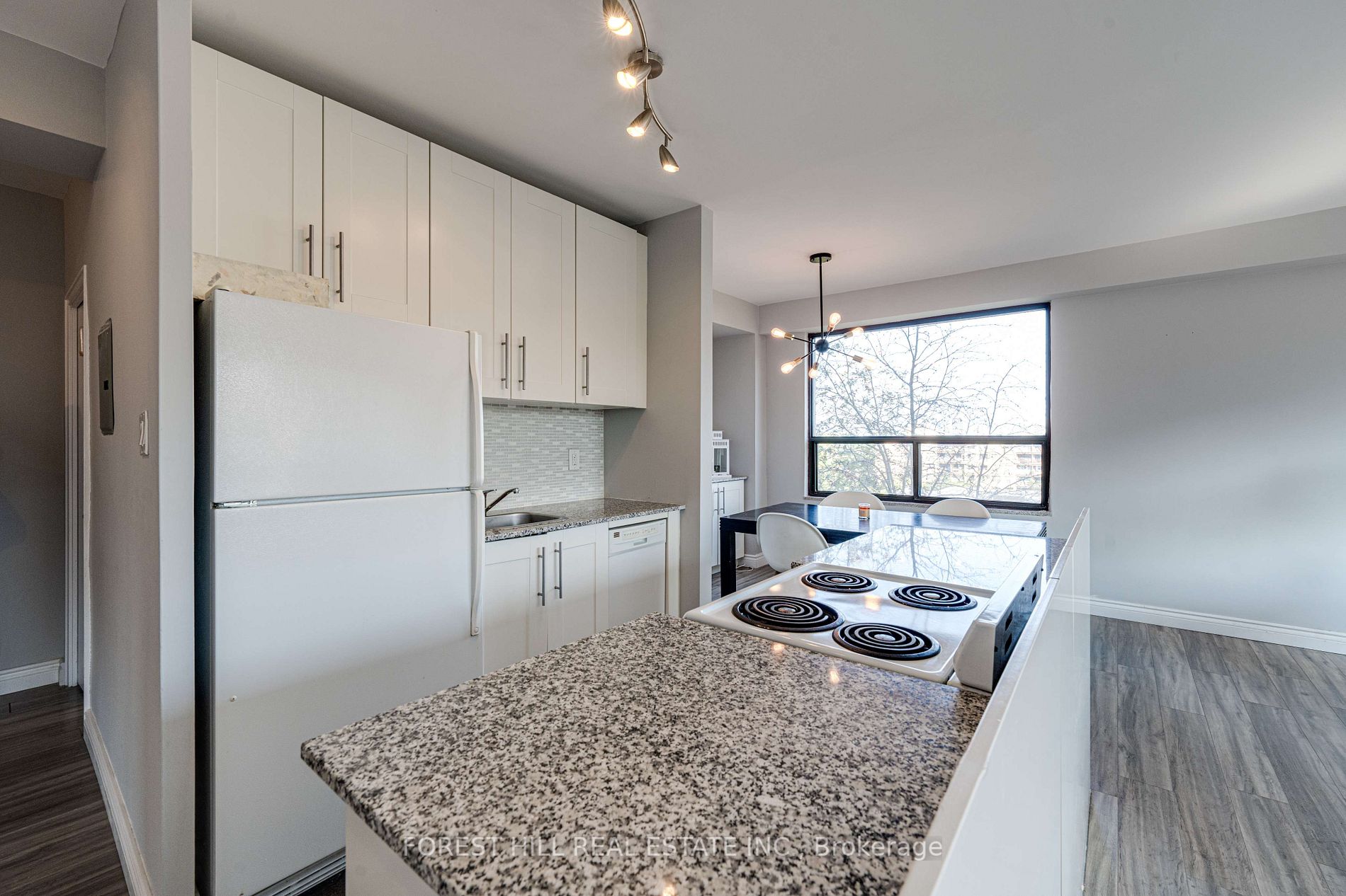 740 Eglinton Ave, #507
