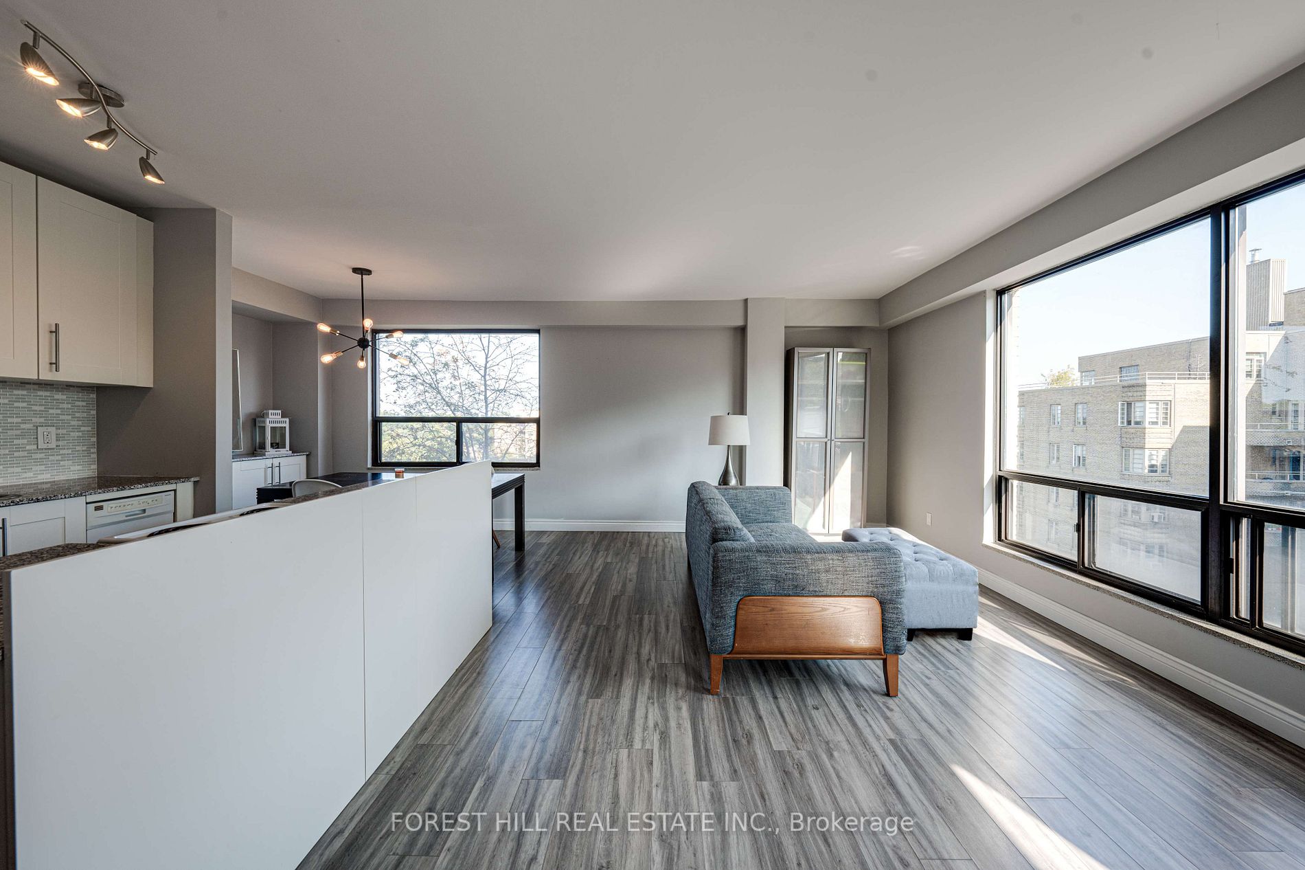 740 Eglinton Ave, #507