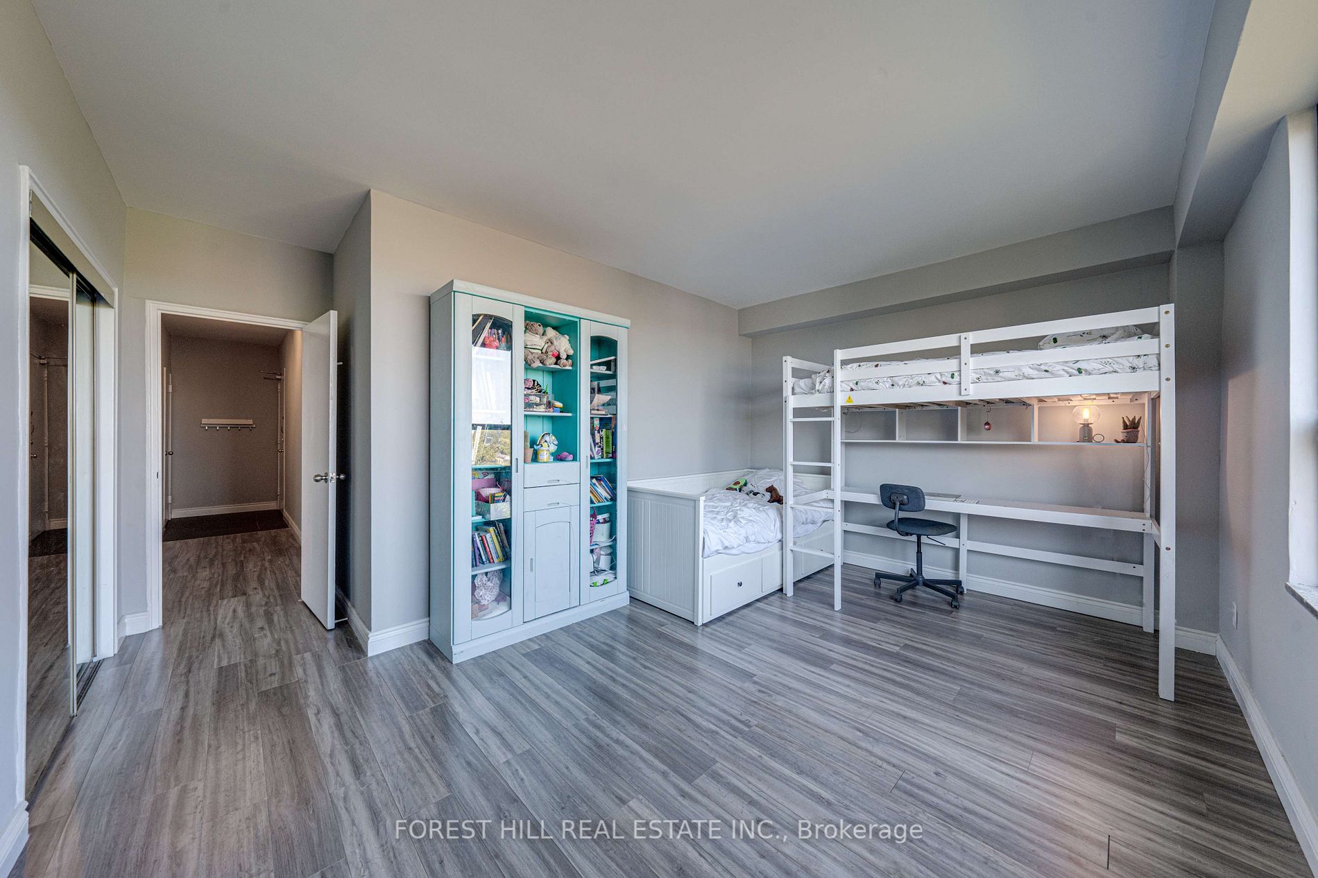 740 Eglinton Ave, #507