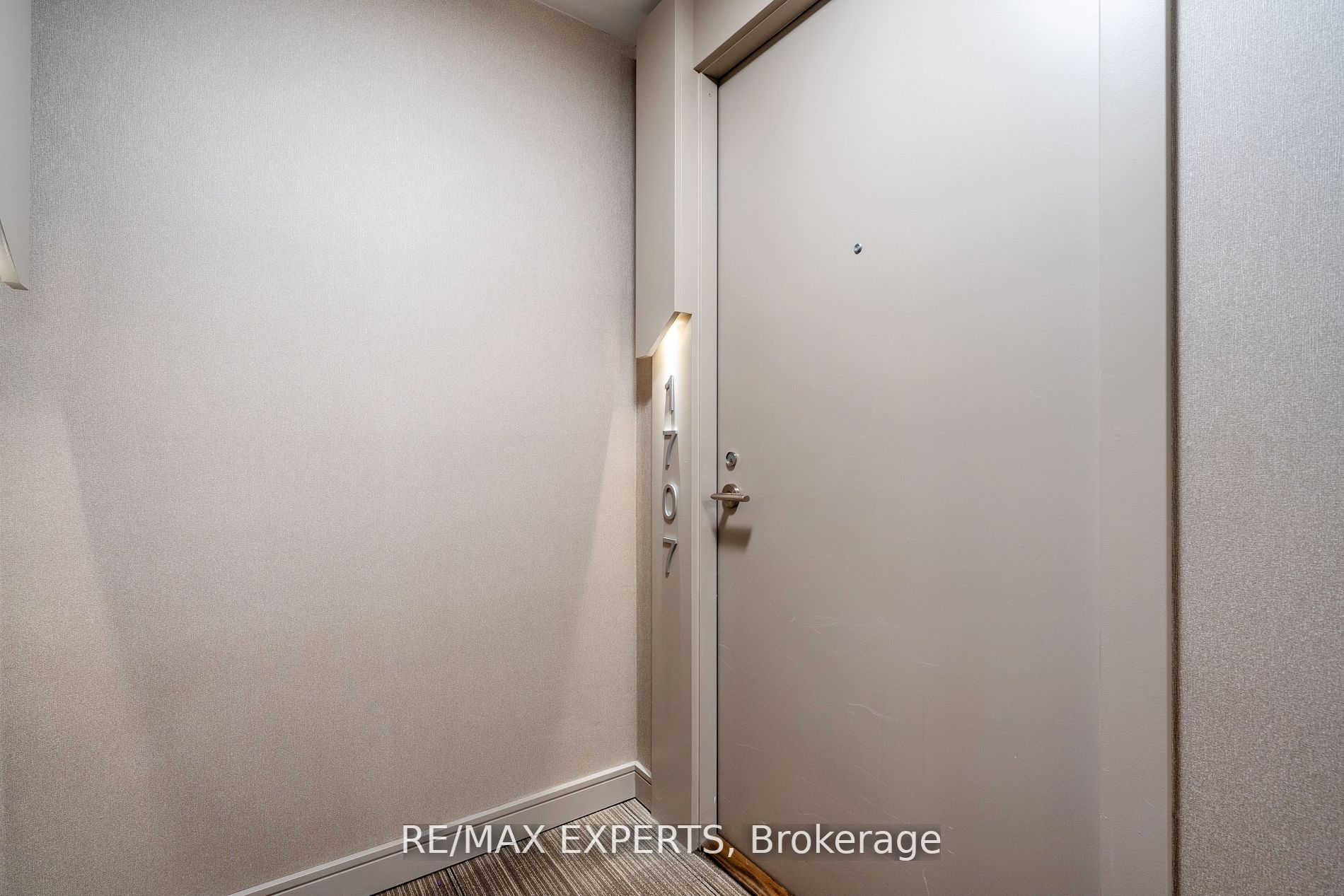 2 Sonic Way, #1707