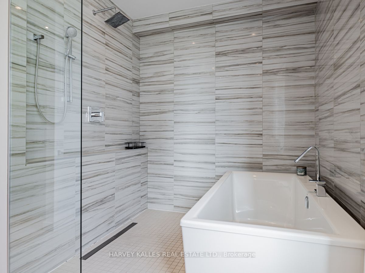 536B Eglinton Avenue E