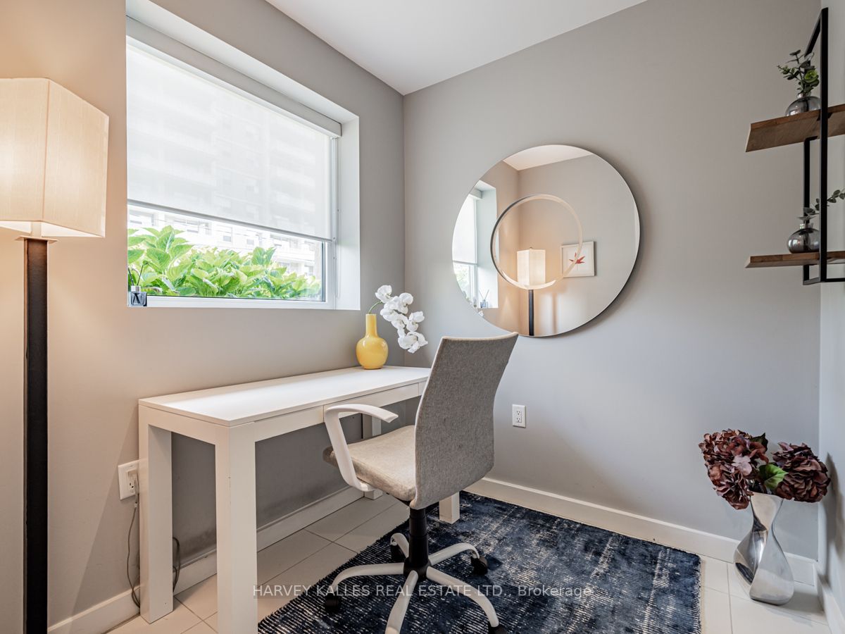 536B Eglinton Avenue E