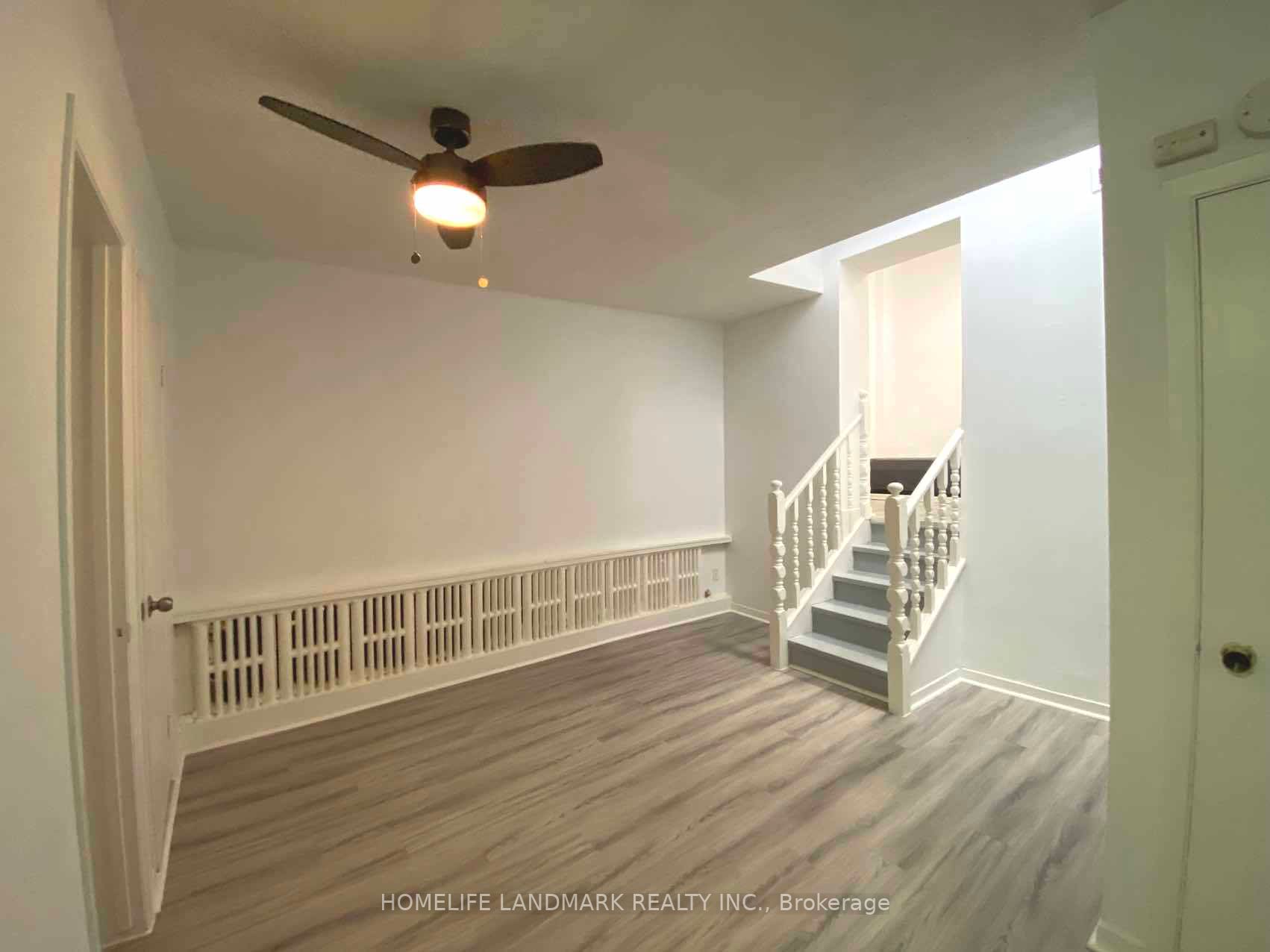 353 Spadina Ave, ##2