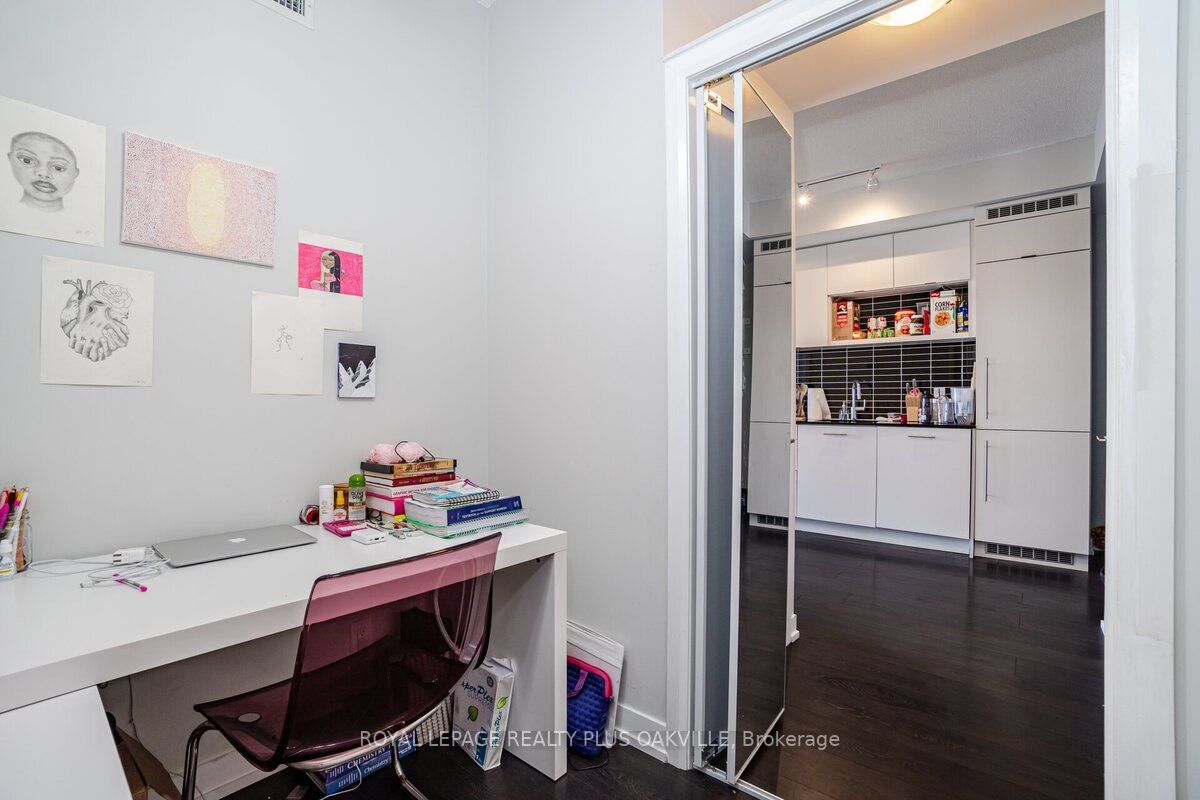 365 Church St, #2101