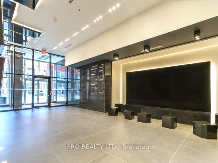 318 Richmond St W, #3702