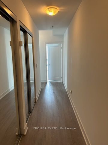 318 Richmond St W, #3702
