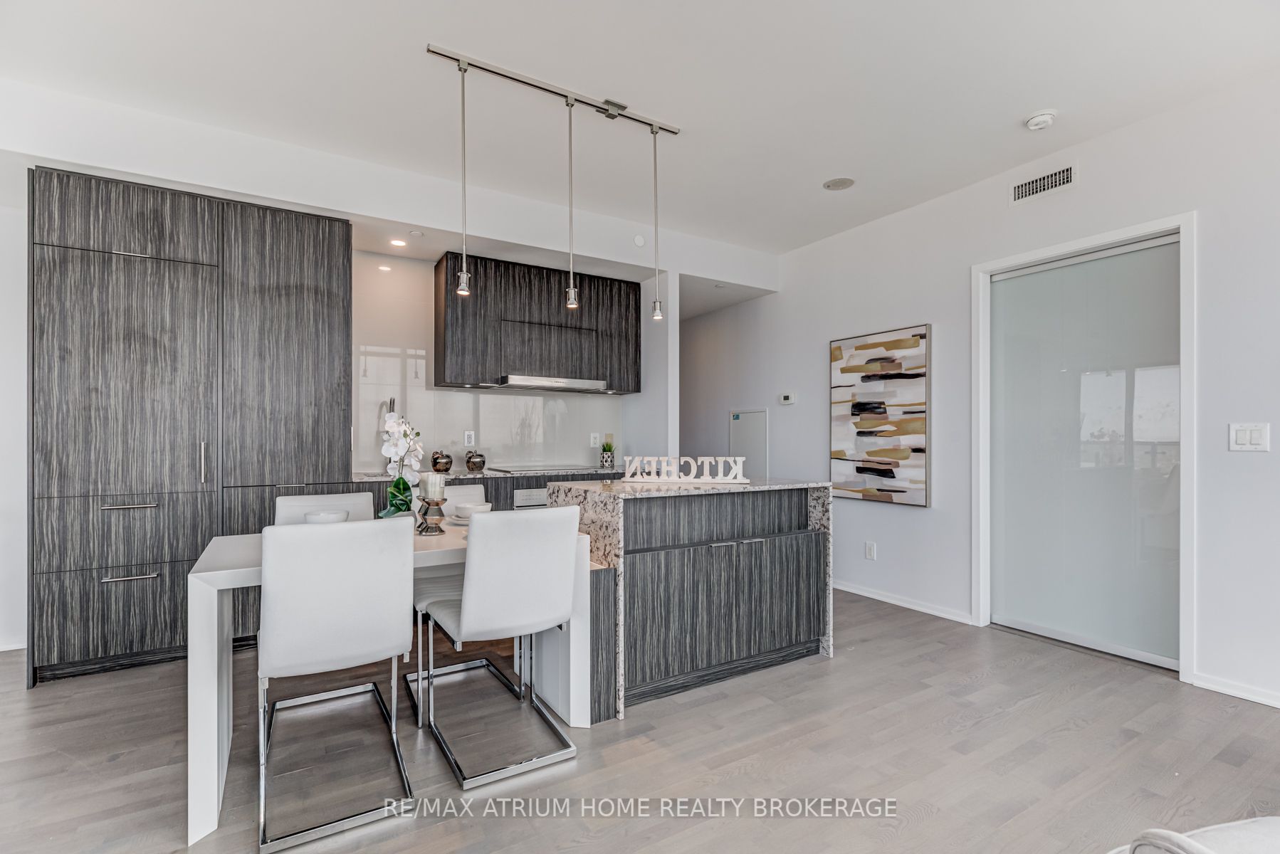 1 Bloor St E, #5106