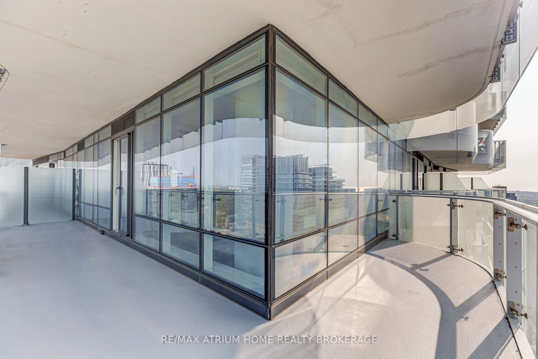 1 Bloor St E, #5106
