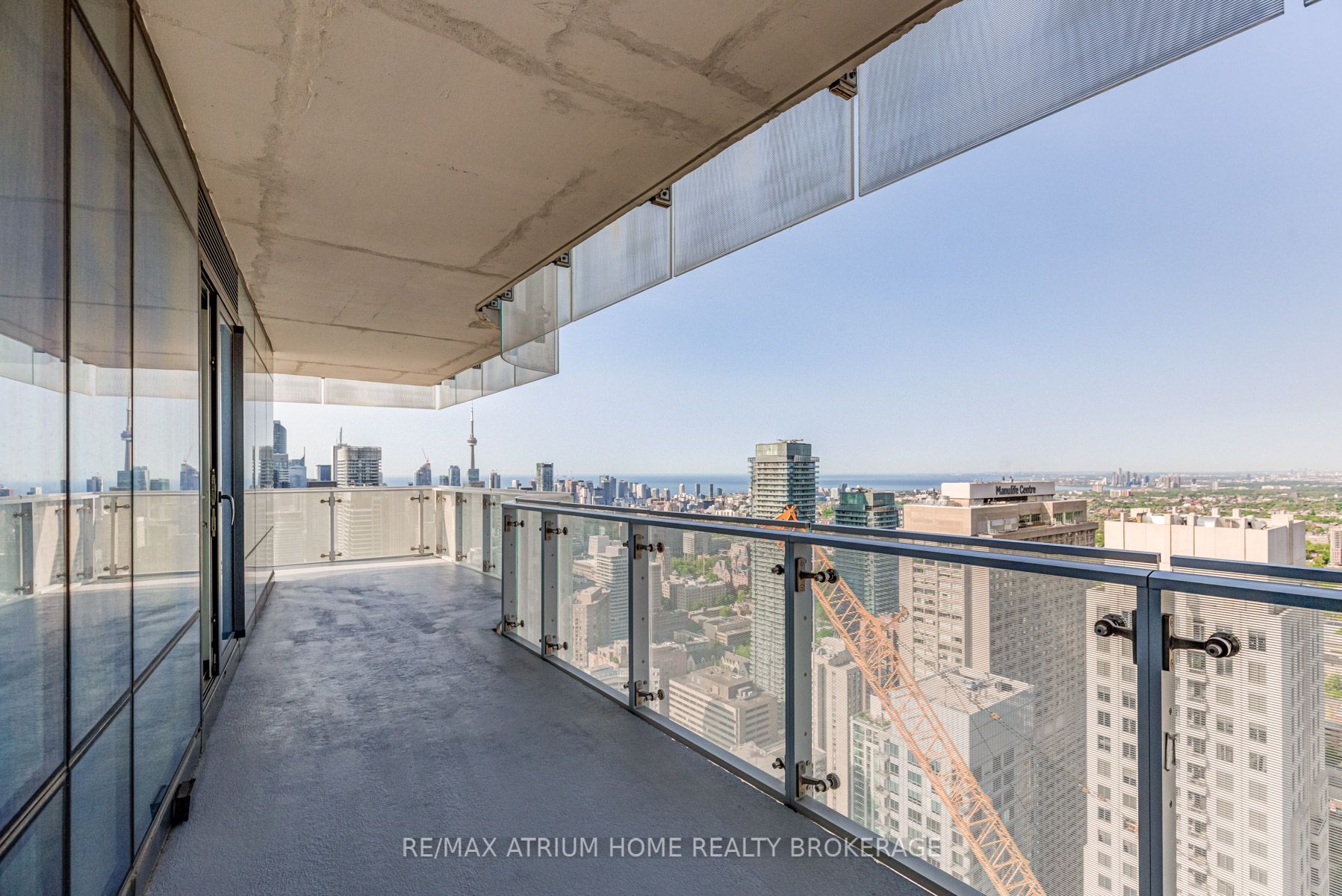 1 Bloor St E, #5106