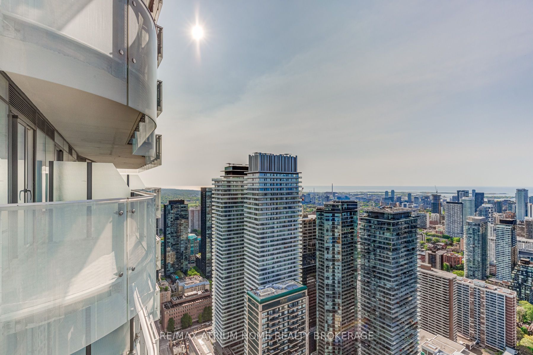 1 Bloor St E, #5106