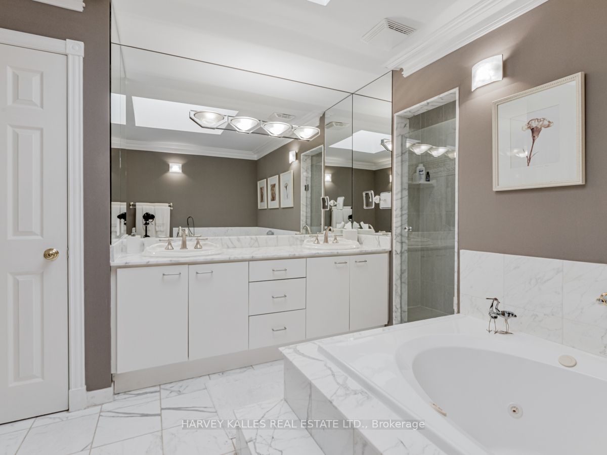 32 Coulson Ave