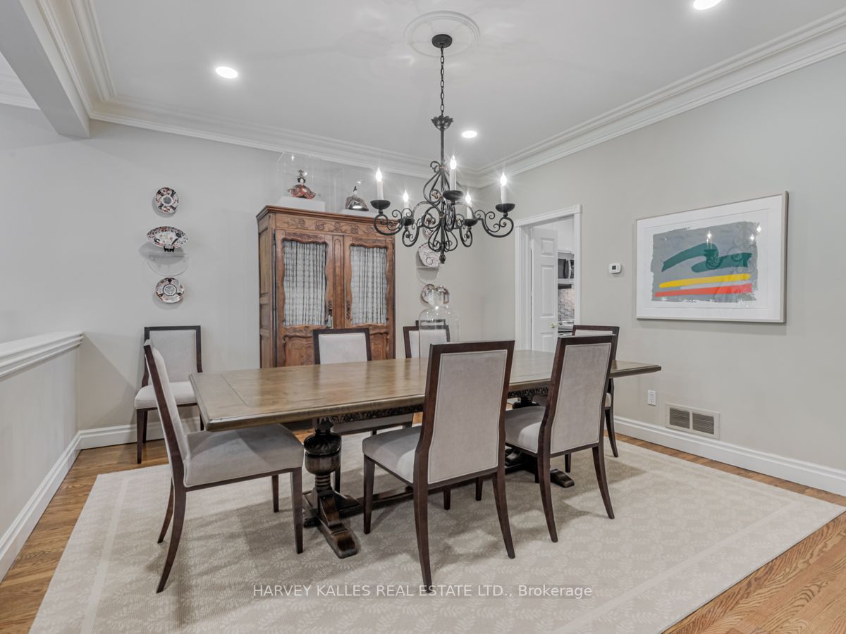 32 Coulson Ave