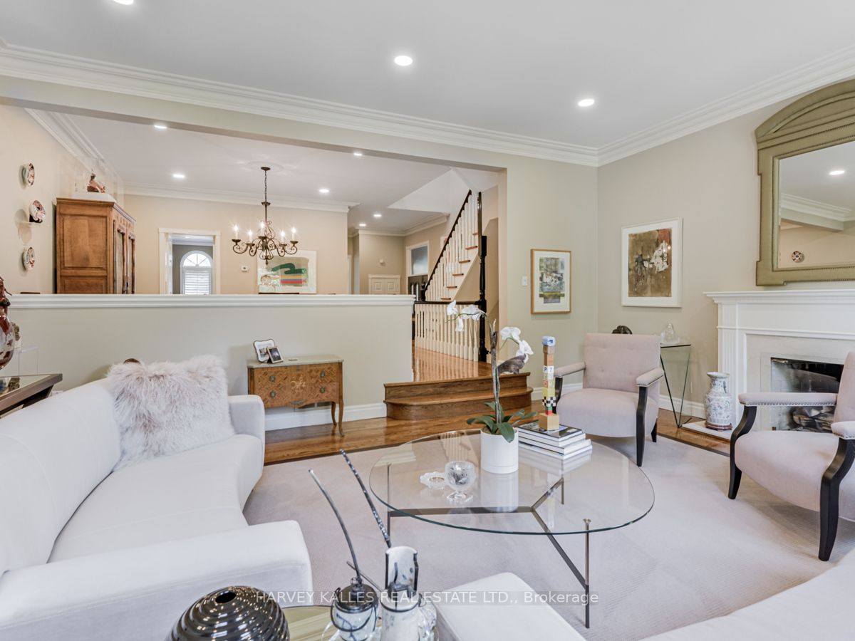 32 Coulson Ave