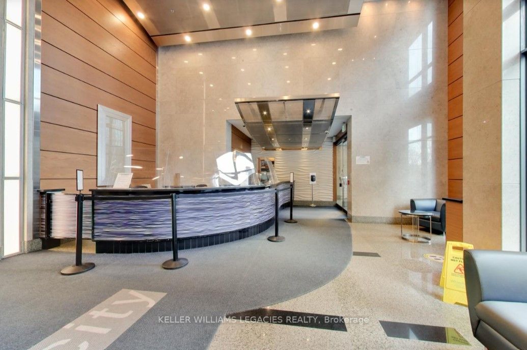 219 Fort York Blvd, #304