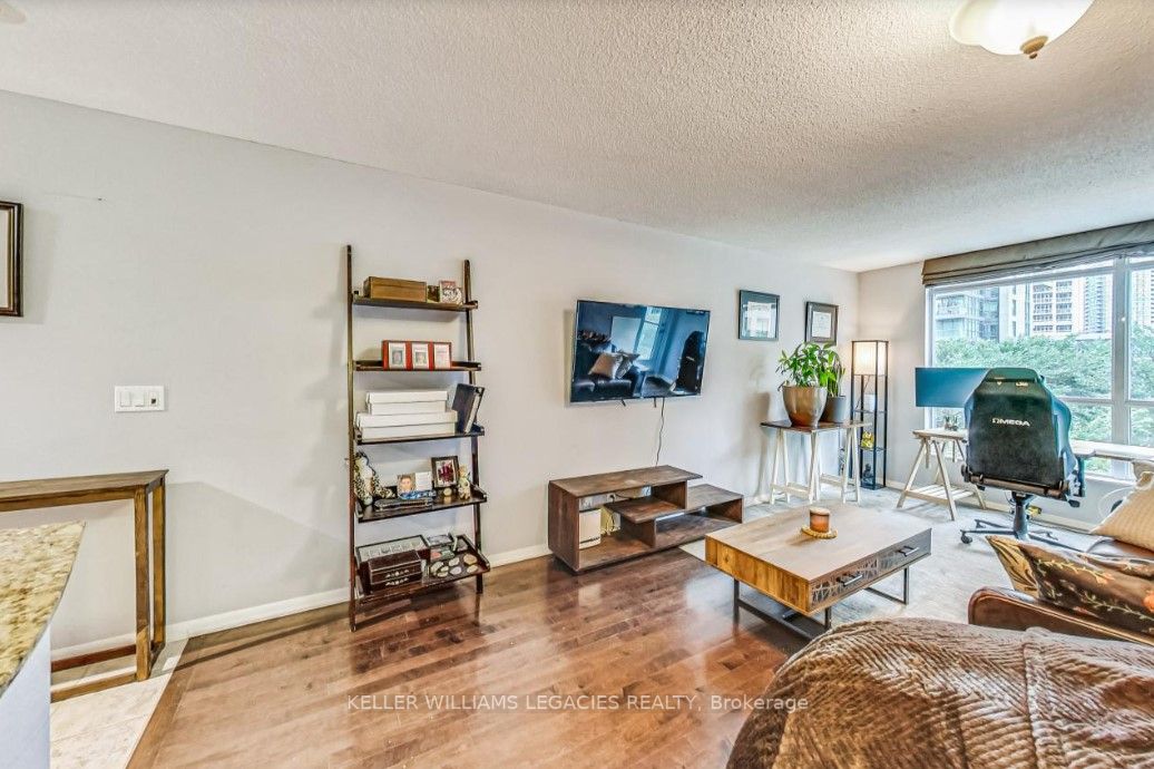 219 Fort York Blvd, #304
