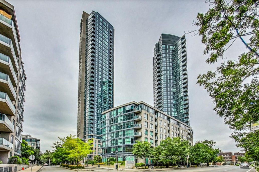 219 Fort York Blvd, #304
