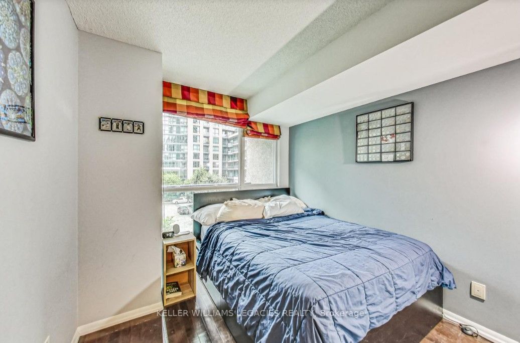219 Fort York Blvd, #304