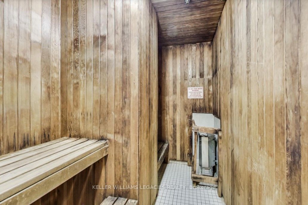 219 Fort York Blvd, #304