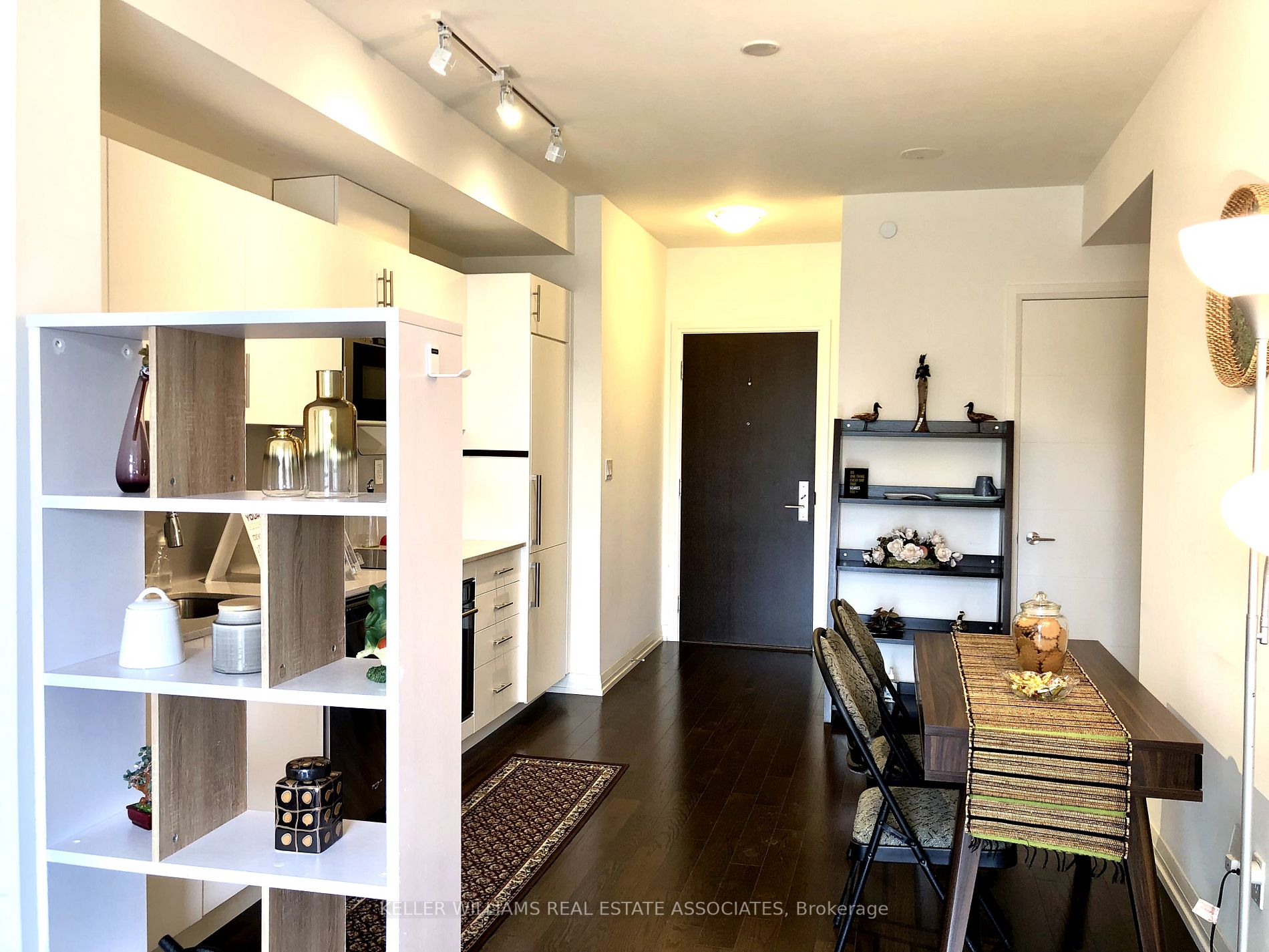 460 Adelaide St E, #729