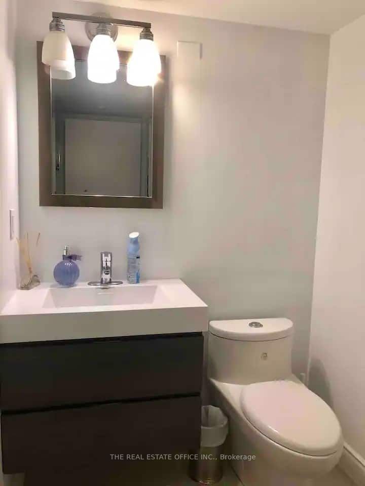 219 Fort York Blvd, #3802
