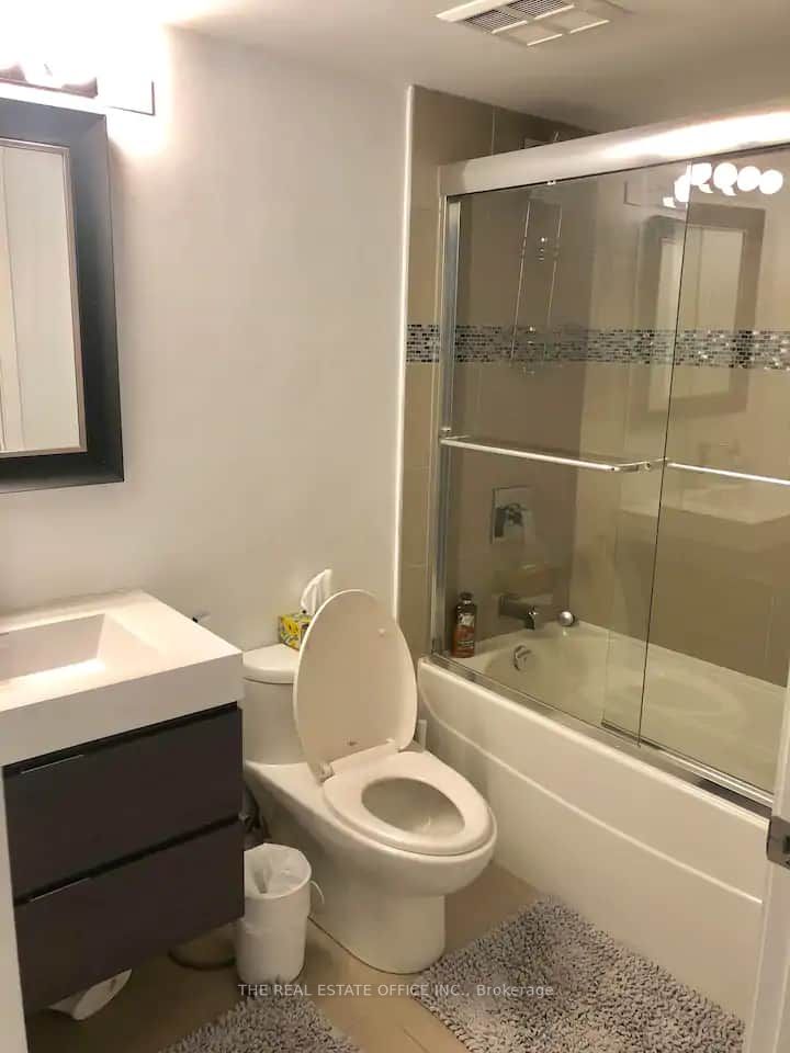 219 Fort York Blvd, #3802