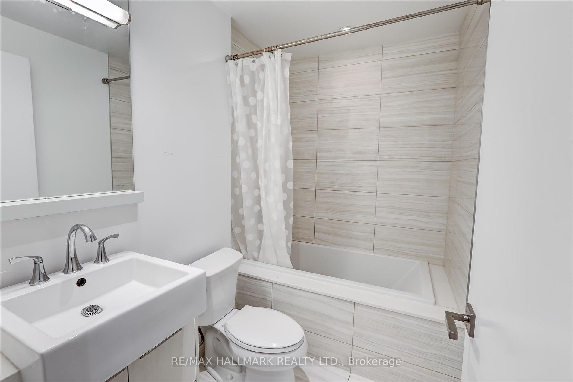 170 Avenue Rd, #503