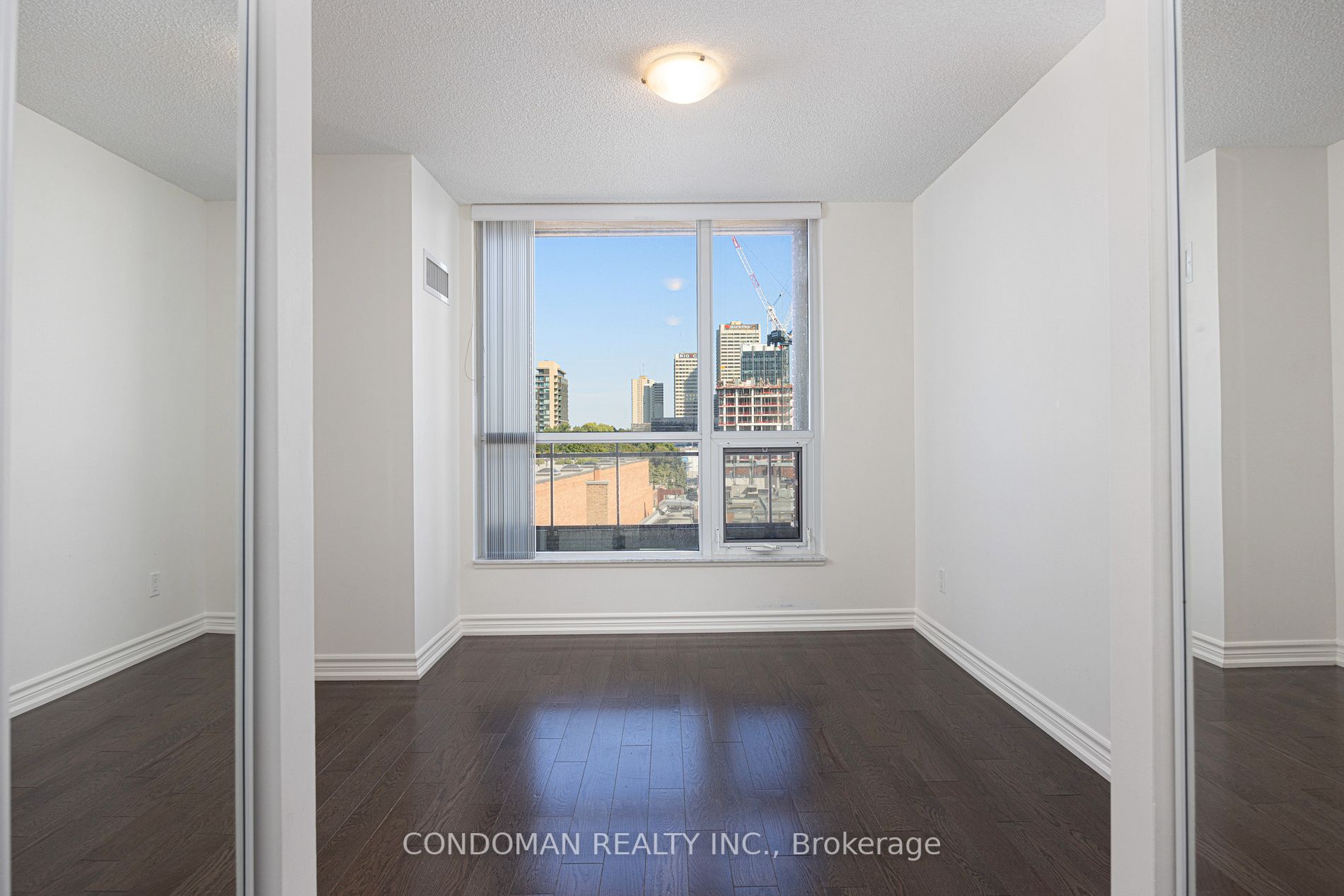 23 Glebe Road W, #515