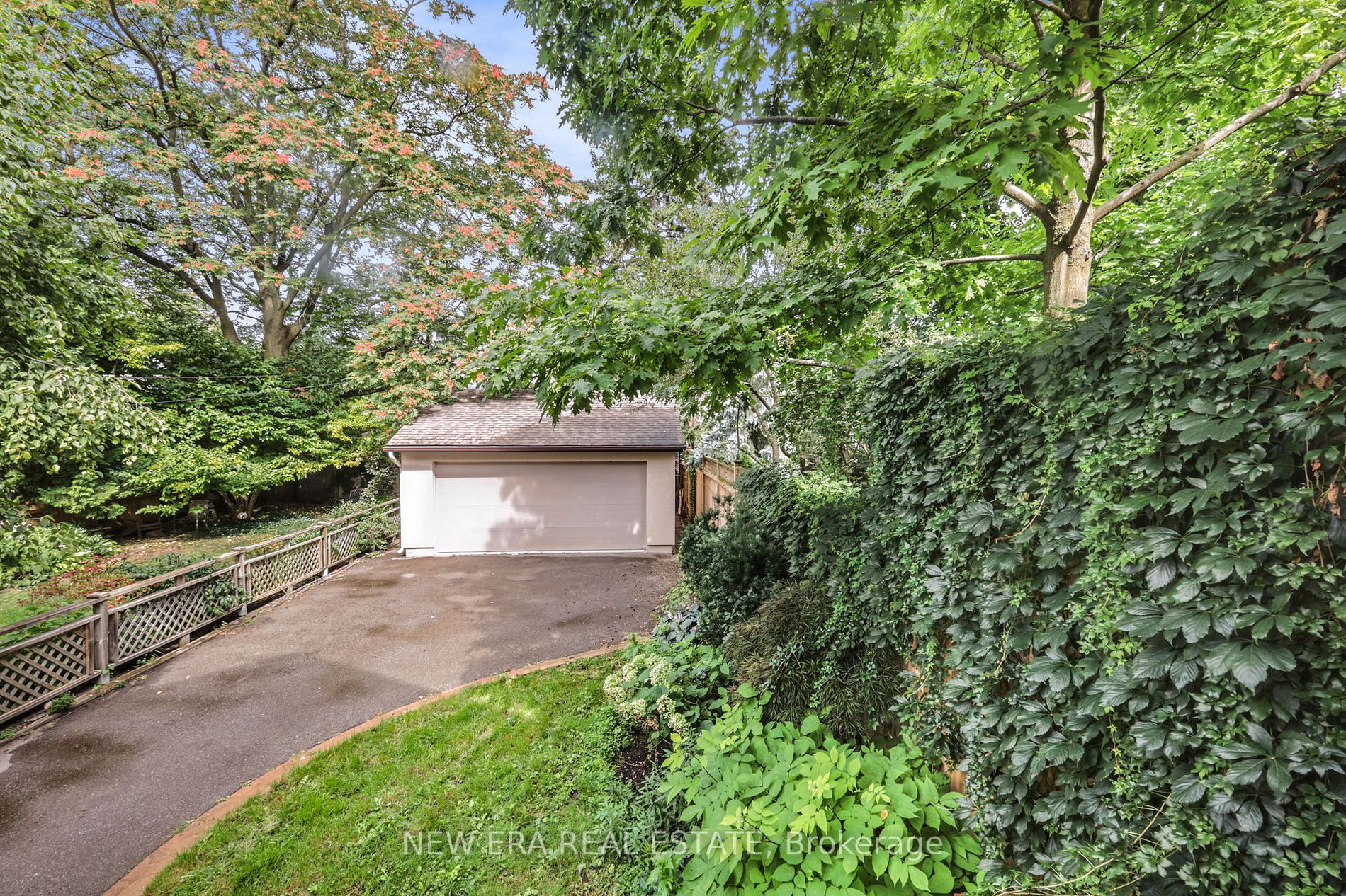 313 Glen Rd
