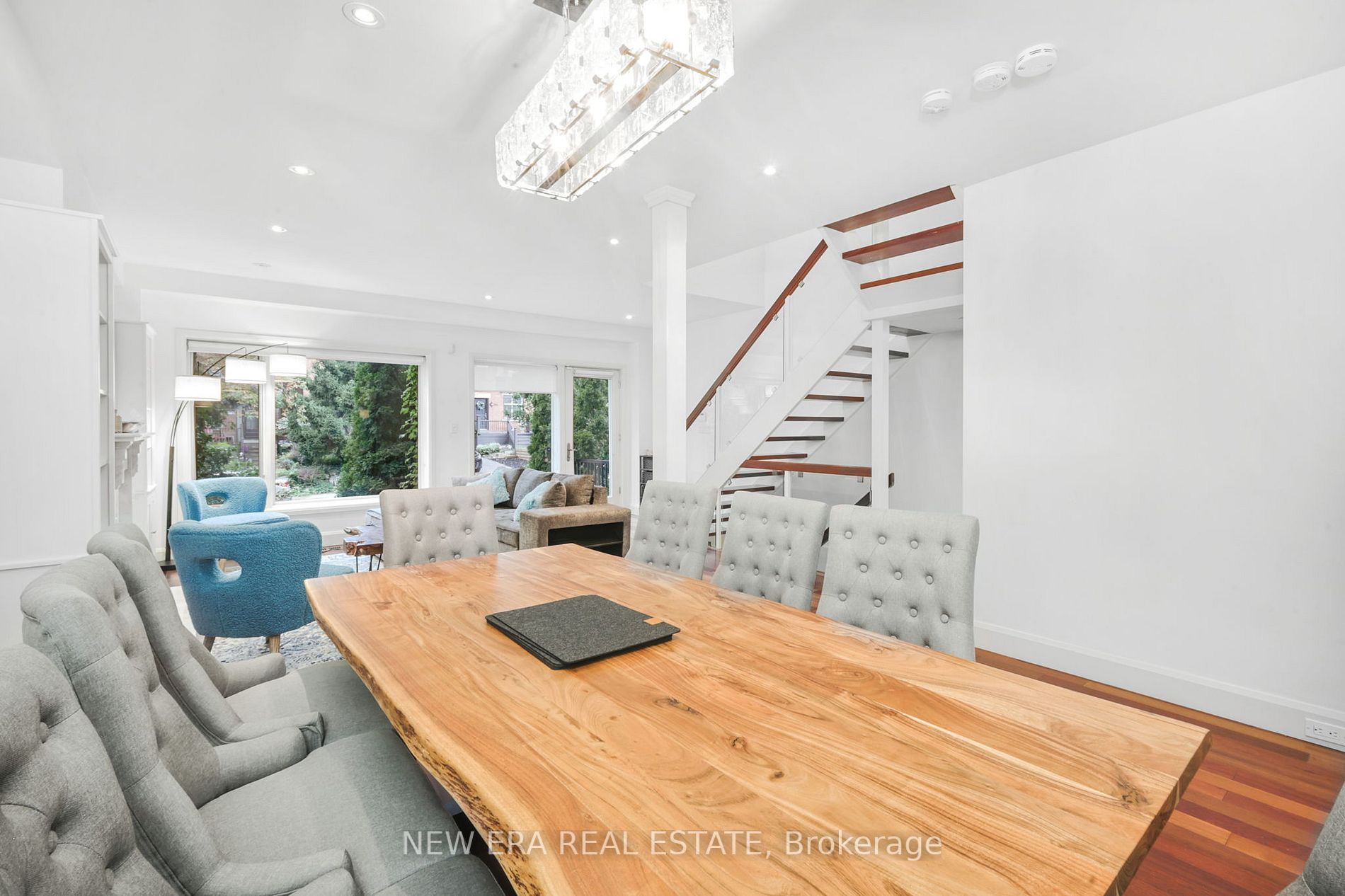 313 Glen Rd