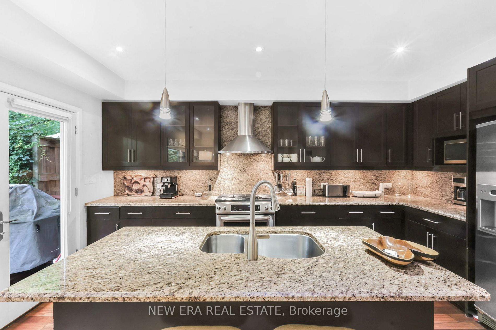 313 Glen Rd