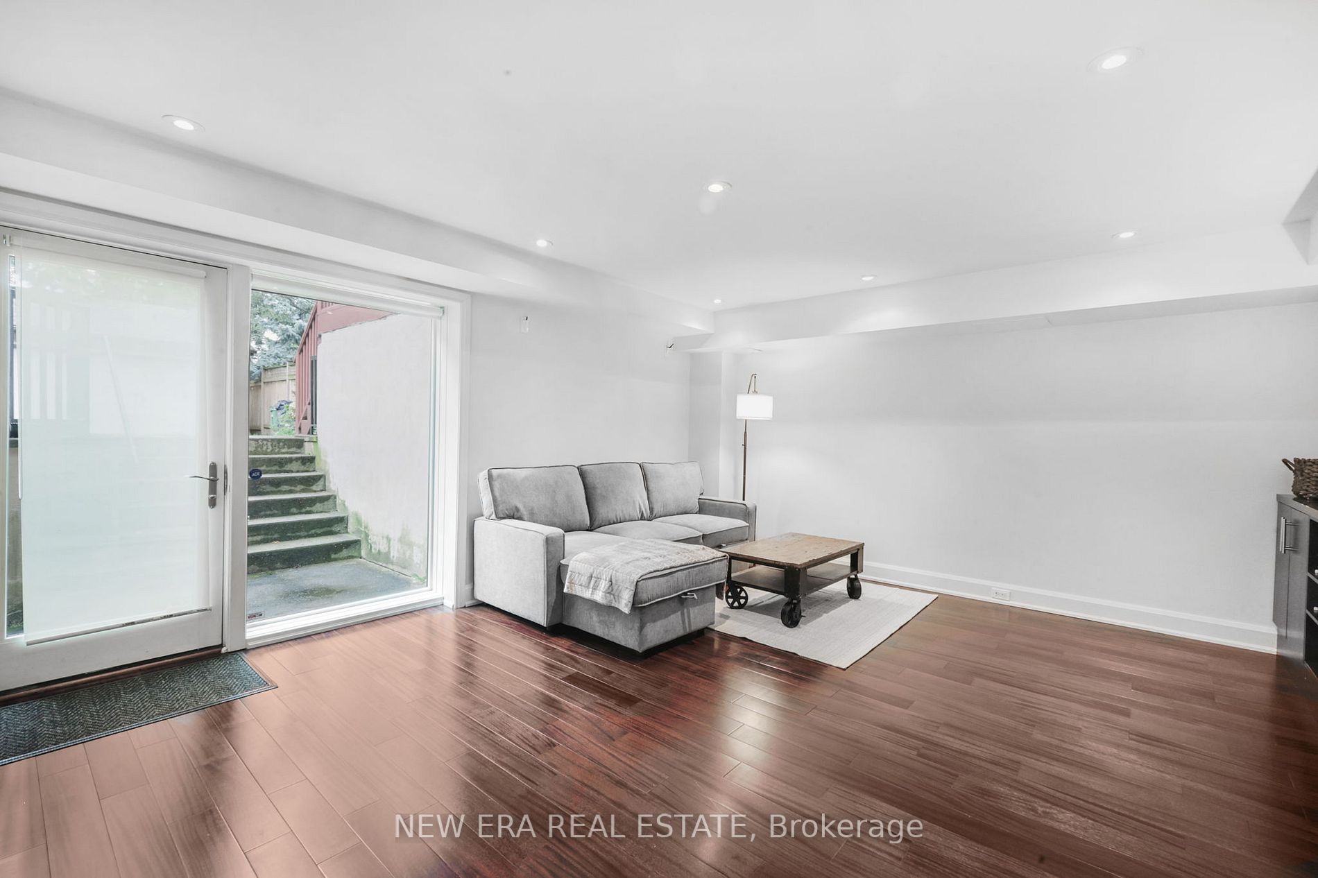 313 Glen Rd