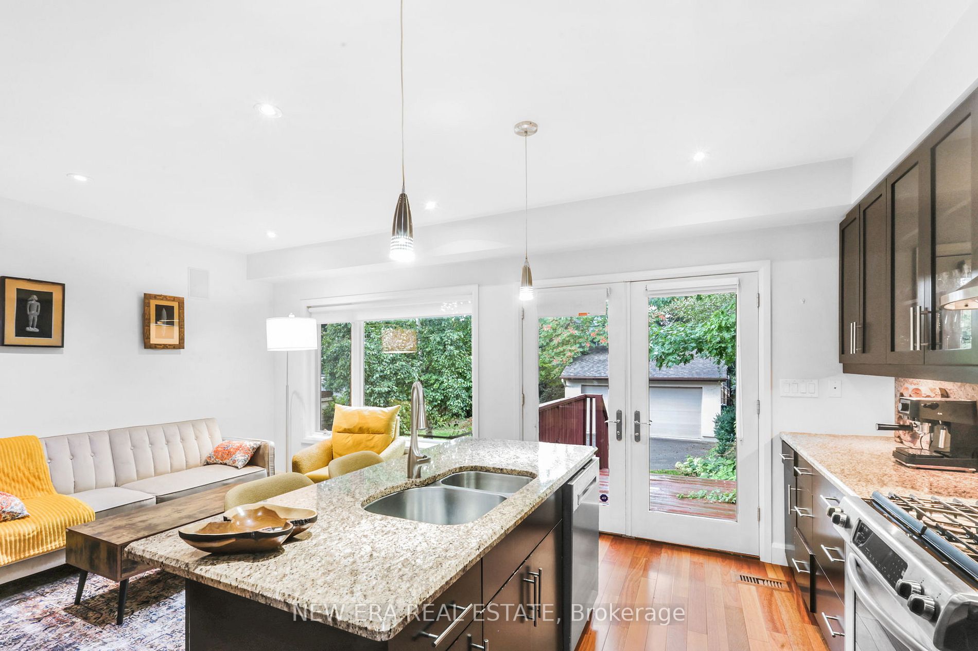 313 Glen Rd